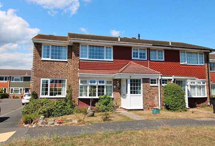 4 Bedroom End Of Terrace House For Sale In Sovereign Drive, Southsea, PO4