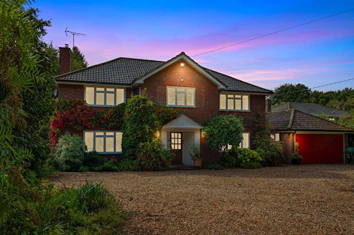 5 Bedroom Detached House For Sale In Redwood Lane, Medstead, GU34