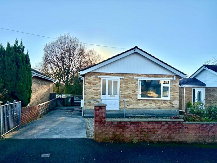 2 Bedroom Bungalow To Rent In Woodland Park, Kenfig Hill, CF33
