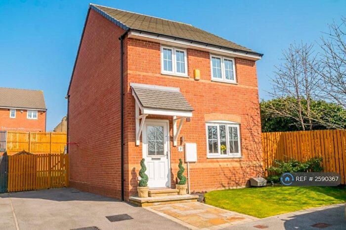 3 Bedroom Detached House To Rent In Stopes Walk, Morley, Leeds, LS27