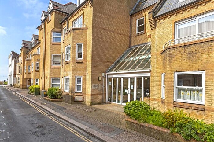 1 Bedroom Retirement Property For Sale In West Street, Worthing, BN11