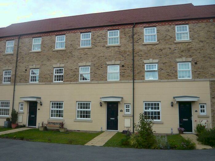 4 Bedroom Semi-Detached House To Rent In Squirrel Chase, Witham St Hughs, Lincoln, LN6