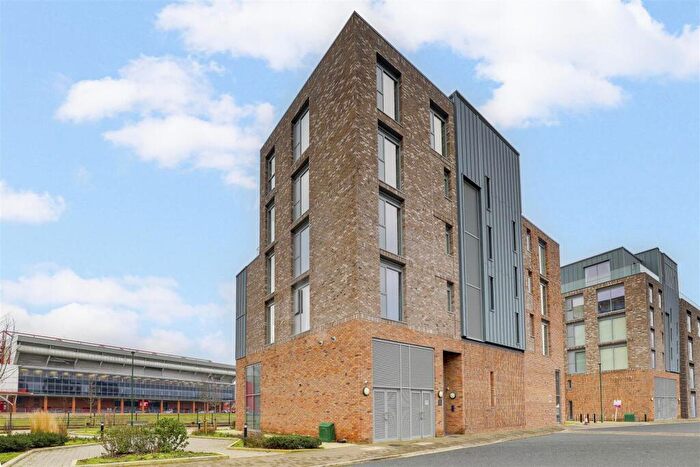 3 Bedroom Penthouse To Rent In , Trent Bridge View, Nottingham, NG2