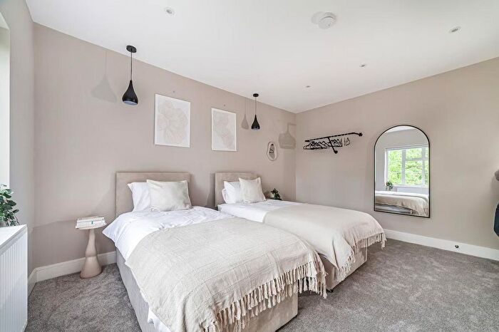2 Bedroom Flat To Rent In London Borough Of Brent, HA9