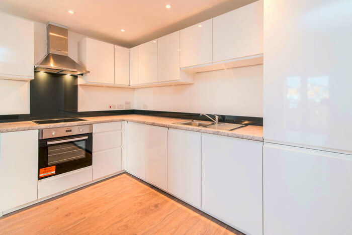 1 Bedroom Apartment To Rent In Festival Place, RG21