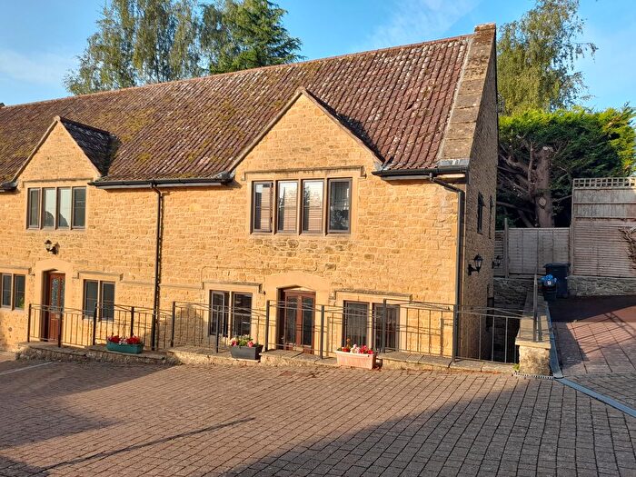 1 Bedroom Flat To Rent In Harding Court, South Petherton, TA13