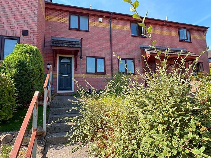 2 Bedroom Terraced House For Sale In County Street, Bristol, BS4