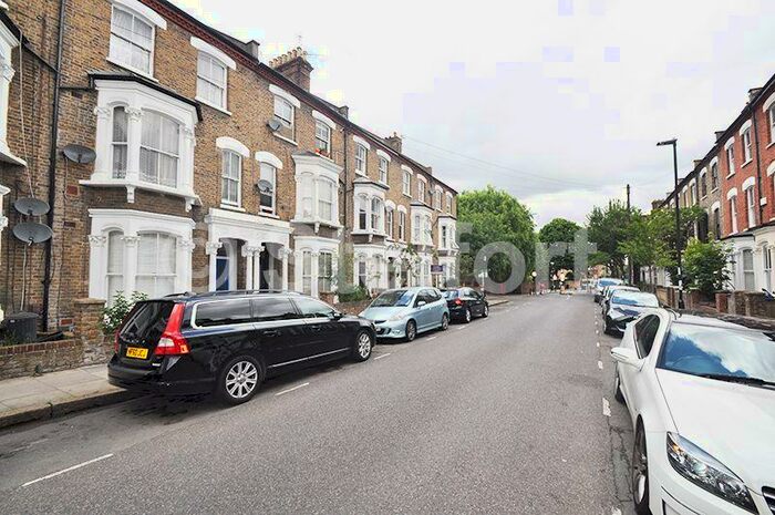2 Bedroom Flat To Rent In Fairbridge Road, London, N19