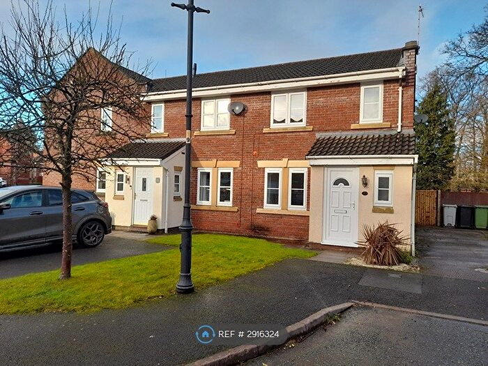 3 Bedroom Semi Detached House To Rent In Gritstone Drive, Macclesfield, SK10