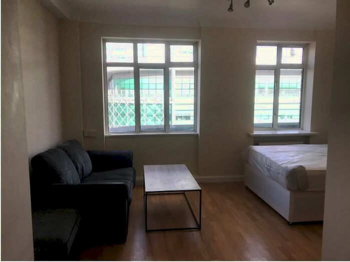 Studio To Rent In Euston Road, London, NW1