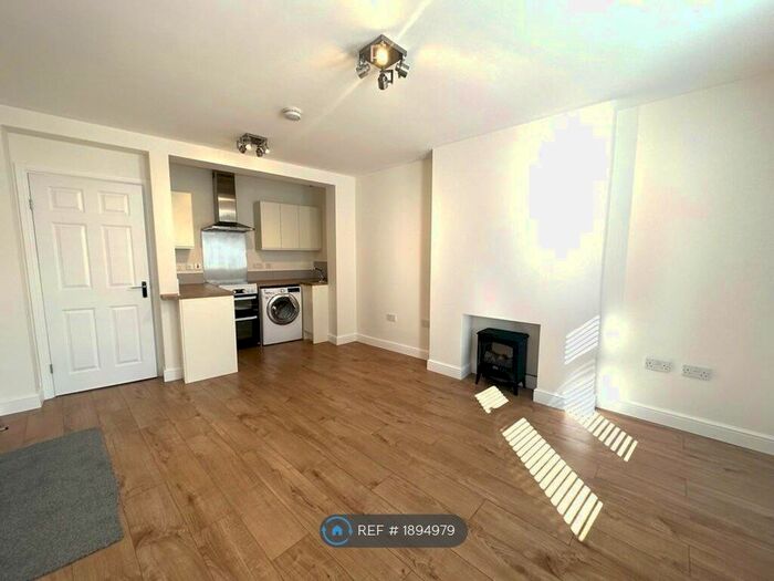 1 Bedroom Flat To Rent In Dickinson Street, Derby, DE24
