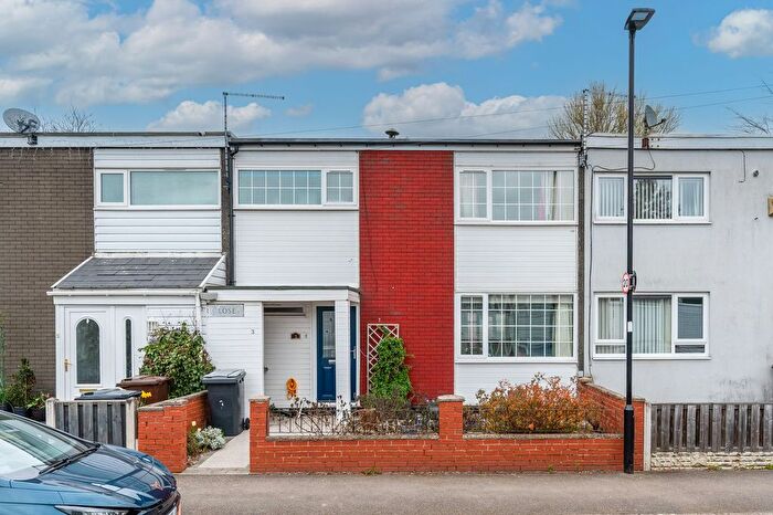 3 Bedroom Terraced House For Sale In Batemoor Close, Batemoor, S8