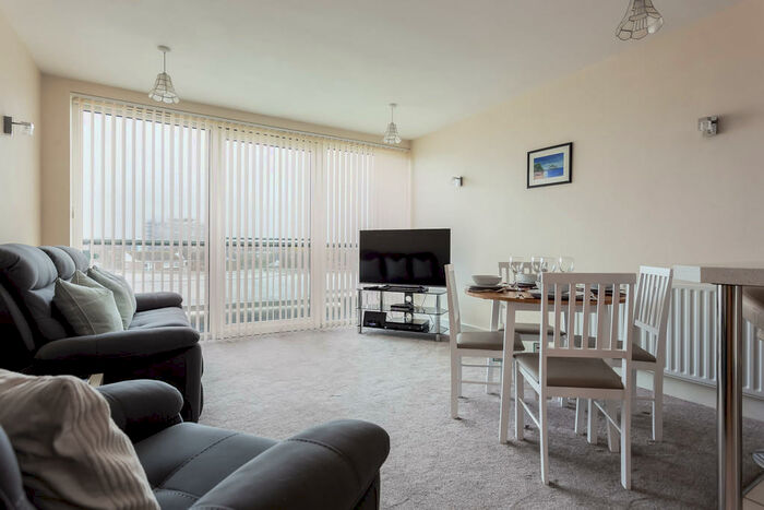 2 Bedroom Apartment To Rent In The Quay, Poole, BH15