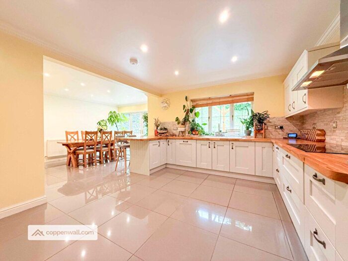 5 Bedroom Detached House For Sale In Lynns Court, Weir, Rossendale, OL13