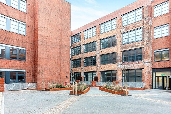 1 Bedroom Flat To Rent In Pope Street, Birmingham, West Midlands, B1