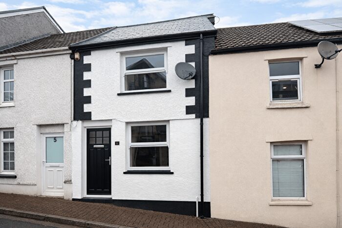 2 Bedroom Terraced House To Rent In Castle Street, Treforest, CF37