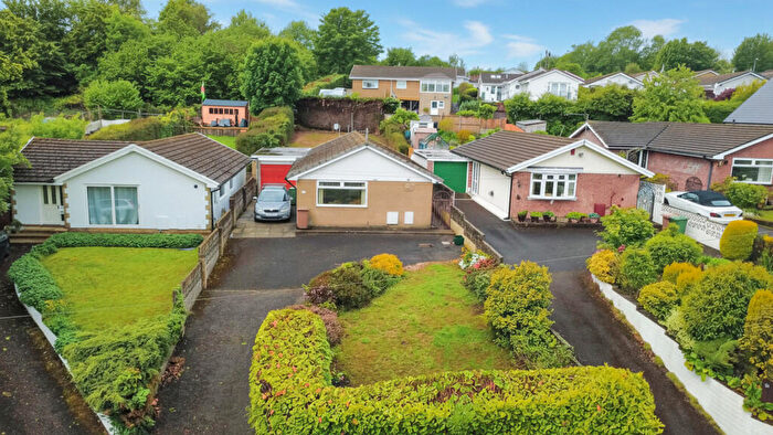2 Bedroom Detached Bungalow For Sale In Old Parish Road, Hengoed, CF82