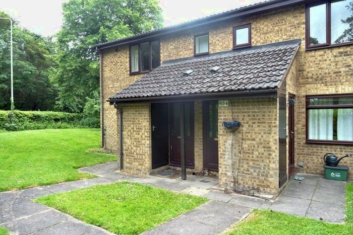 1 Bedroom Flat To Rent In Applewood Court, Westlea, Swindon SN5