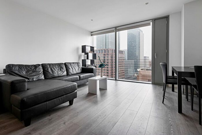 1 Bedroom Flat To Rent In Landmark East Tower, Marsh Wall, E14