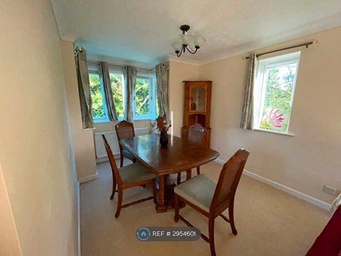 2 Bedroom Flat To Rent In Chelwood Gate, Southampton, SO16