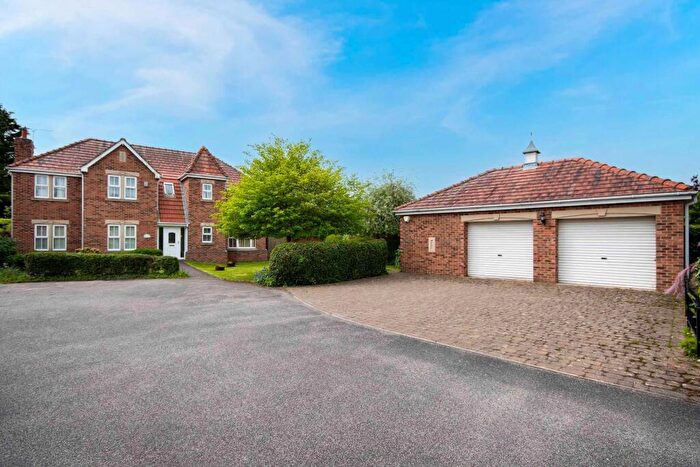 4 Bedroom Detached House For Sale In Park Mews, Retford, DN22