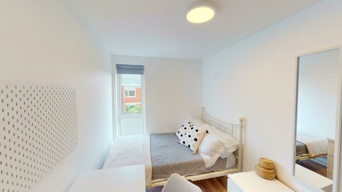 6 Bedroom House To Rent In Yew Tree Close, EX4