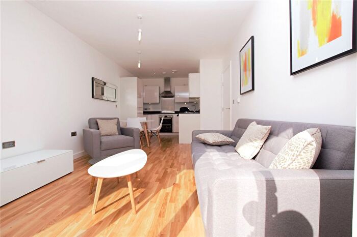 2 Bedroom Flat To Rent In Centenary Heights, Larkwood Avenue, London, SE10