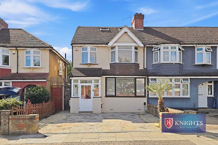 4 Bedroom End Of Terrace House For Sale In Latymer Road, London, N9