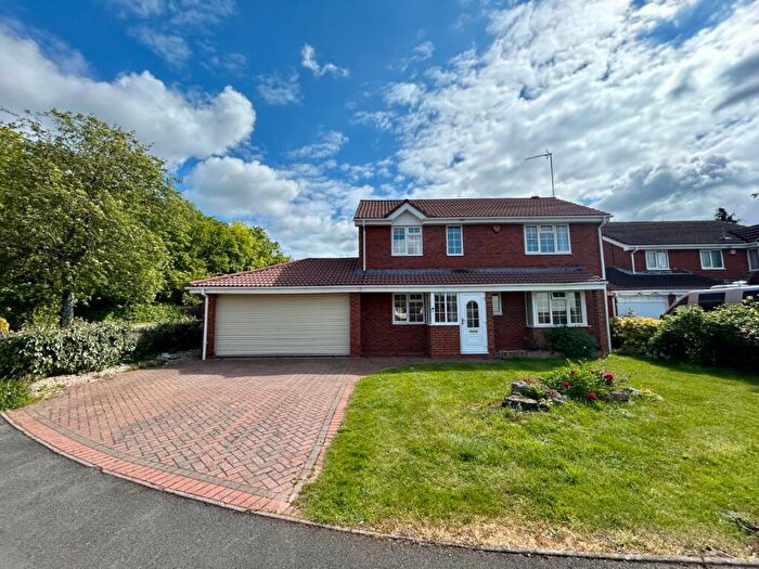 4 Bedroom Detached House To Rent In Thornbury Lane, Redditch, Worcestershire, B98