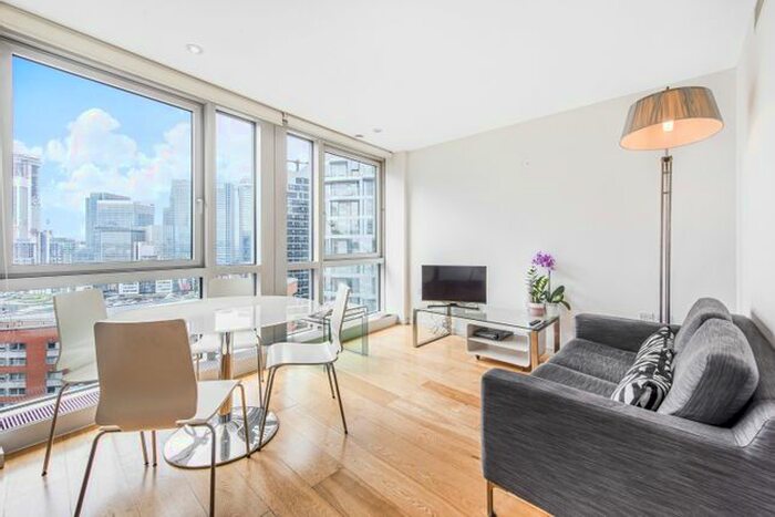 Studio To Rent In Ontario Tower, Fairmont Avenue, London, E14