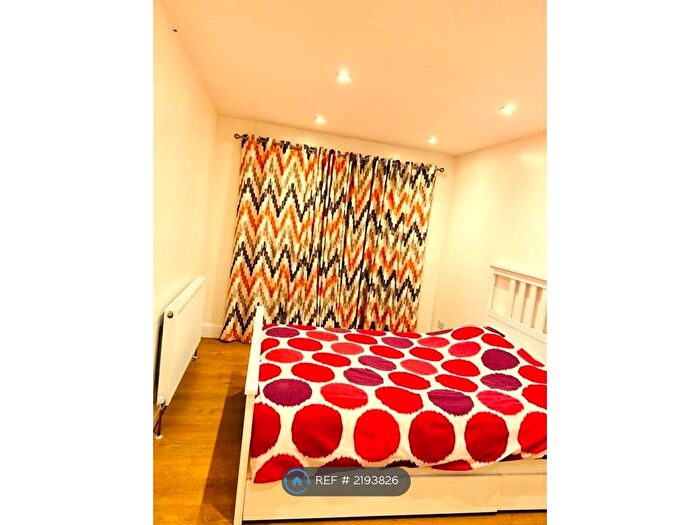 Studio To Rent In Appletree Walk, Watford, WD25