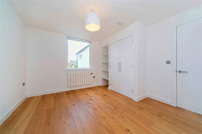 1 Bedroom Flat To Rent In High Street, Feltham, TW13