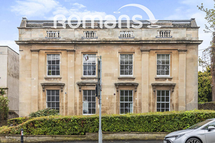 2 Bedroom Flat To Rent In Cotham Road (Selective), Bristol, BS6