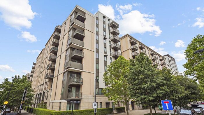 1 Bedroom Flat For Sale In Lucia Heights, Logan Close, London, E20