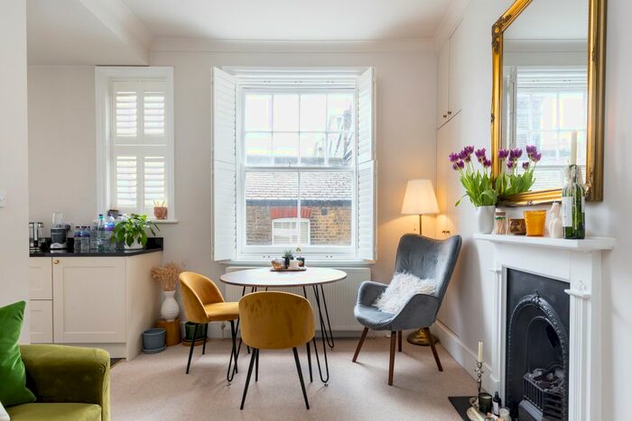 2 Bedroom Flat To Rent In Cyril Mansions, Prince Of Wales Drive, London, SW11