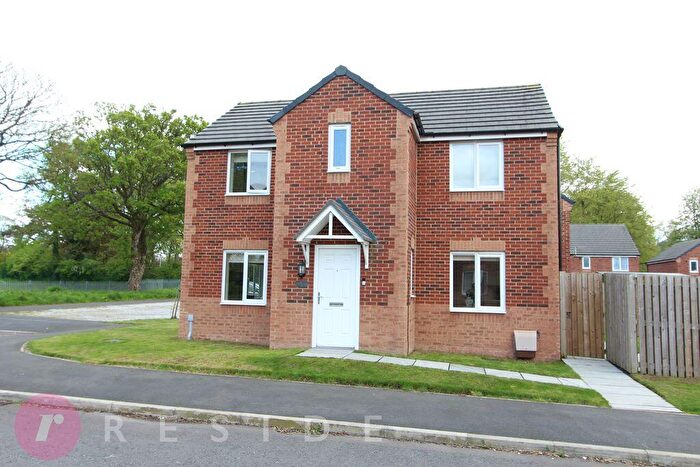 4 Bedroom Detached House For Sale In Beaconsfield Road, Balderstone, Rochdale, OL11