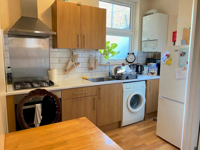 1 Bedroom Flat To Rent In Crossfield Road, Turnpike Lane, N17