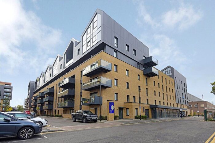 1 Bedroom Flat For Sale In Hoffmans Road, Walthamstow, London, E17
