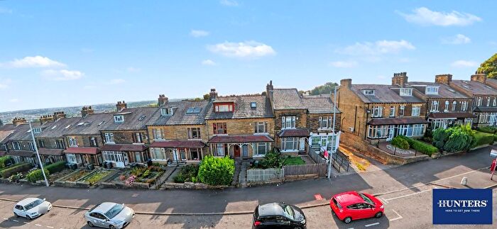 3 Bedroom Terraced House For Sale In St. Enochs Road, Bradford, BD6