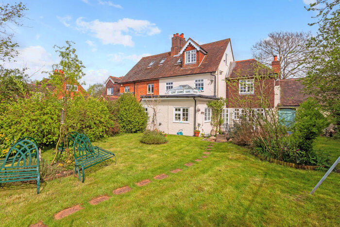 4 Bedroom House To Rent In Old Lane, Cobham, KT11
