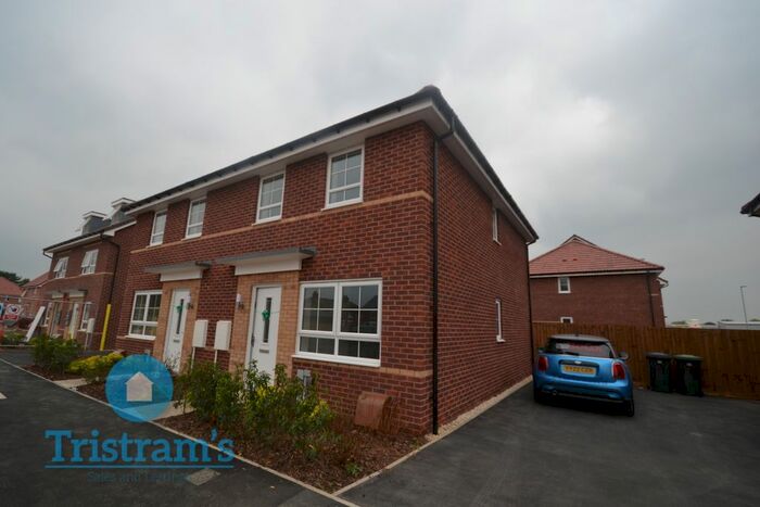 3 Bedroom Semi-Detached House To Rent In Marconi Drive, Beeston, Nottingham, NG9