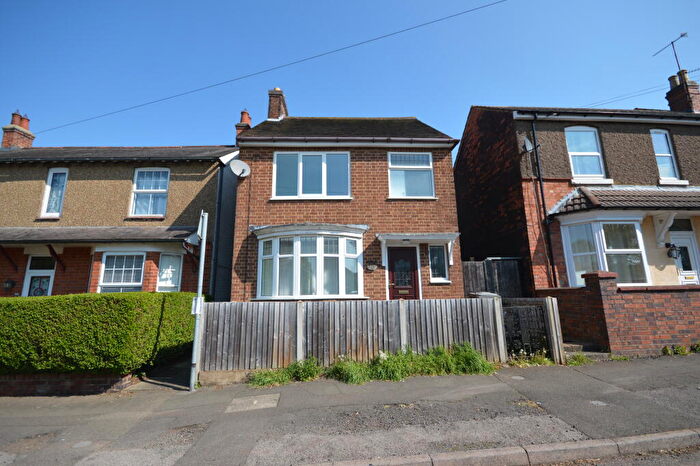 3 Bedroom House To Rent In Dunkirk Avenue, Desborough, NN14