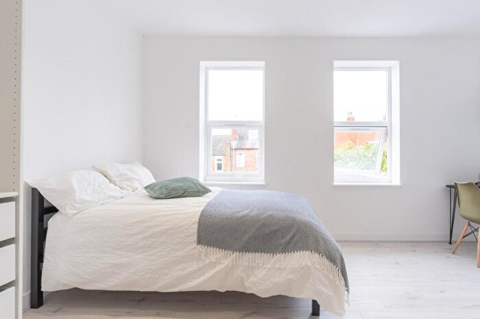 6 Bedroom House To Rent In Avondale Street, Lincoln, LN2