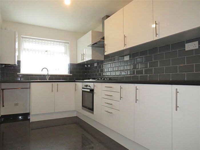 2 Bedroom Maisonette To Rent In Station Road, CV7
