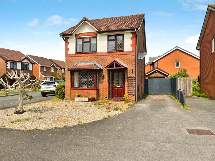 3 Bedroom Detached House For Sale In Picton Gardens, Bridgend, CF31