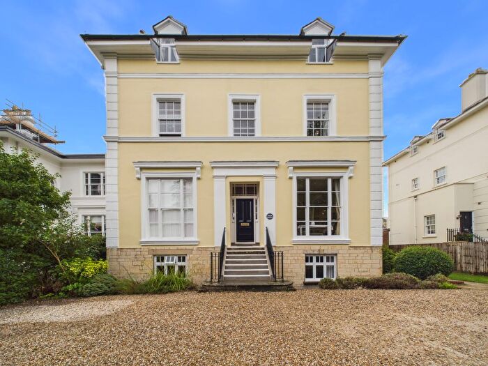 2 Bedroom Flat To Rent In The Park, Cheltenham, GL50