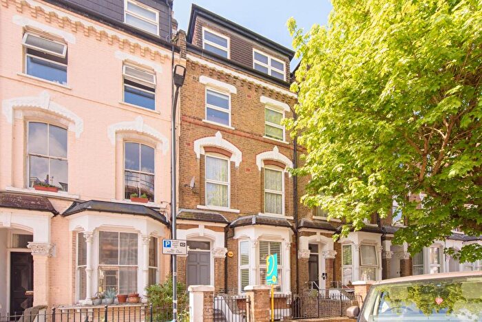 3 Bedroom Maisonette To Rent In St Julians Road, Queen's Park, London, NW6