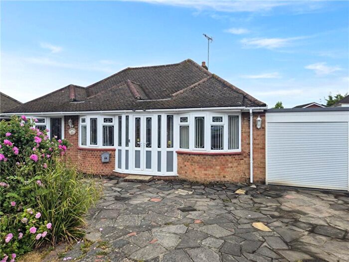4 Bedroom Bungalow For Sale In Avalon Close, Orpington, Kent, BR6
