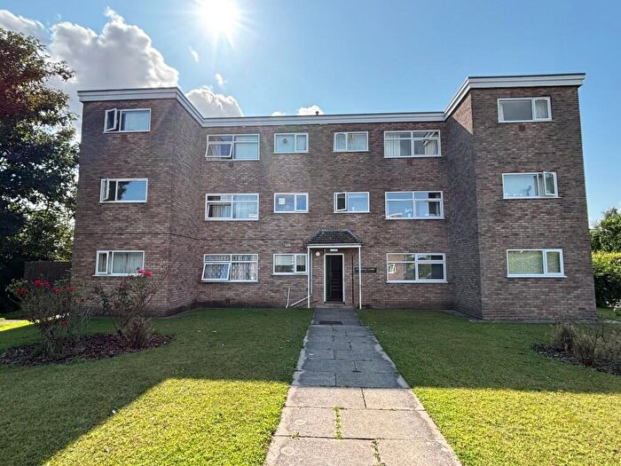 2 Bedroom Flat To Rent In Curlew Close, Whitchurch, CF14