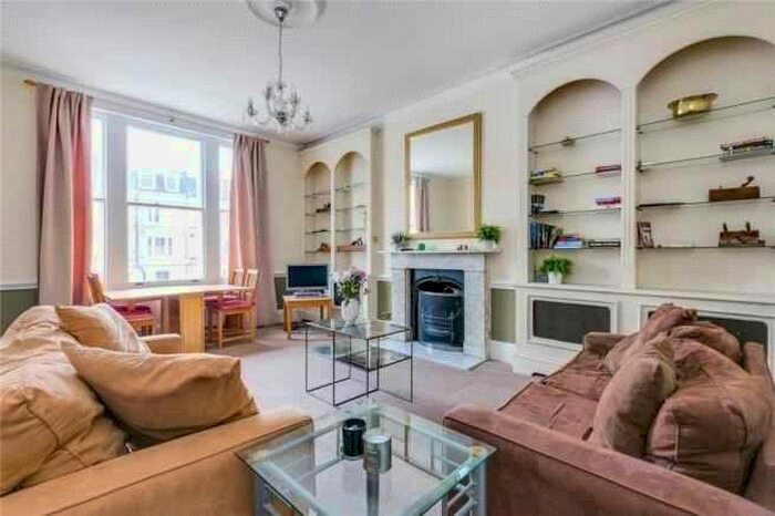 2 Bedroom Flat To Rent In Elsham Road, London, W14